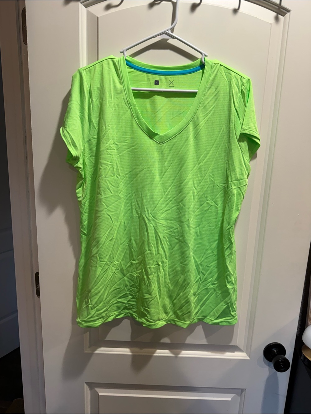 Xersion Neon Lime V-Neck Short Sleeve Tee